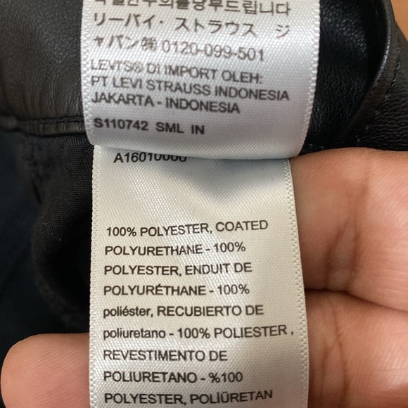 Levi's Premium Women's 70's Flare Black Faux Leather Festival Rodeo Pants Sz 29 - Picture 9 of 9